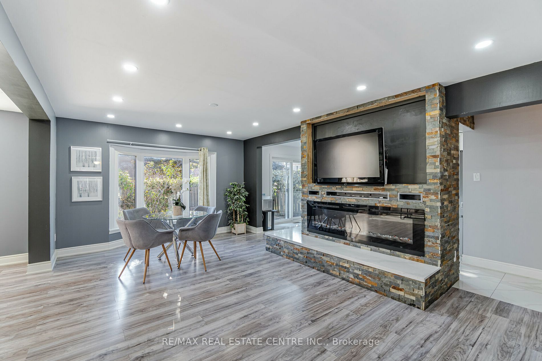 21 Nottingham Cres