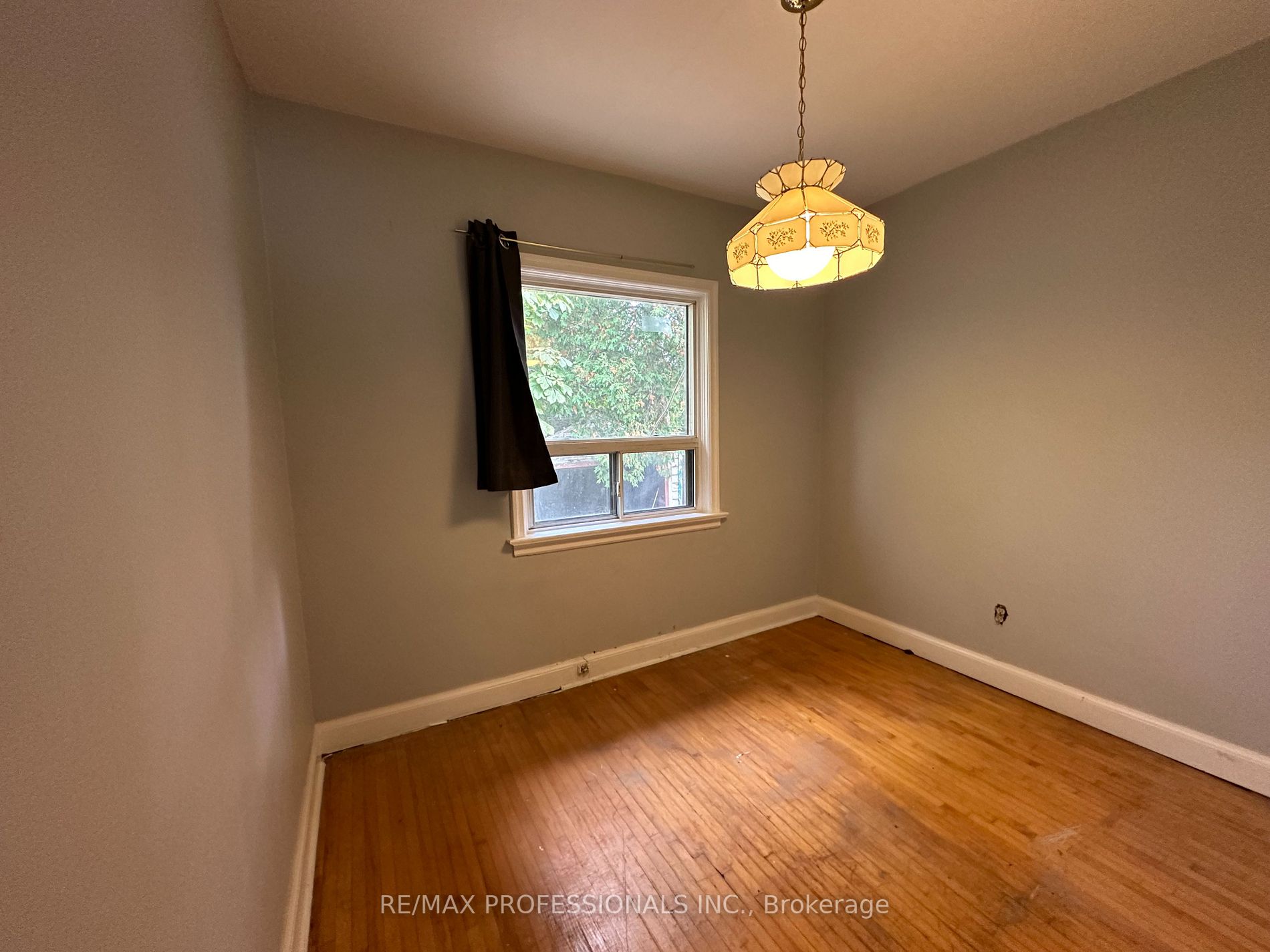 34 Dixon Rd