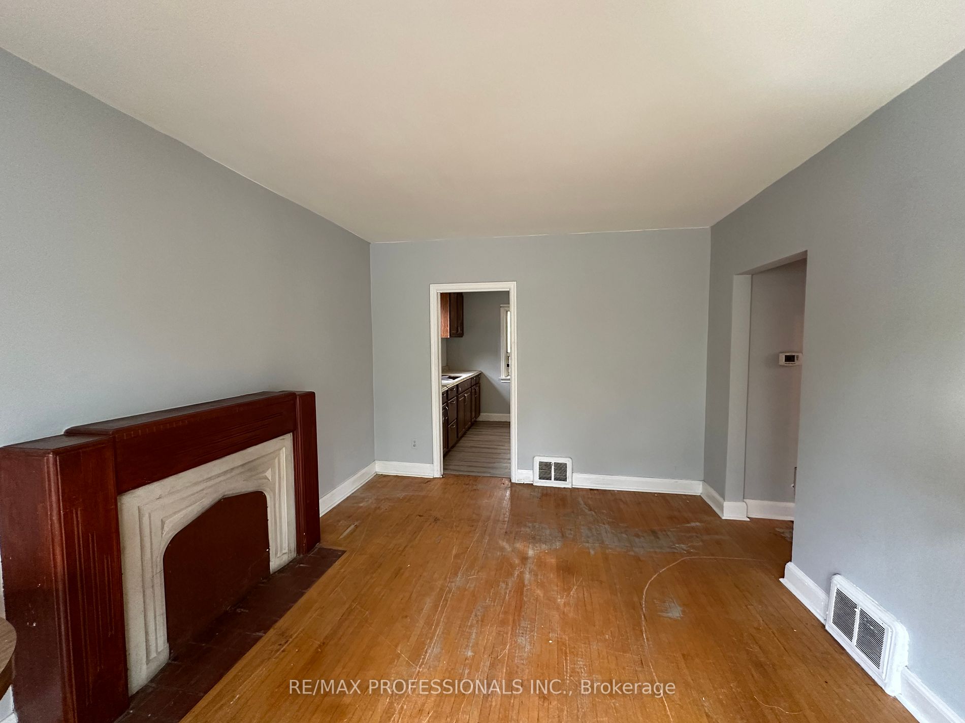 34 Dixon Rd
