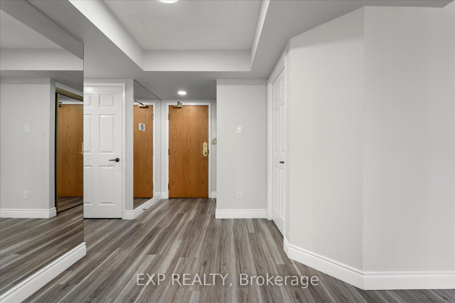 320 Mill St S, #910