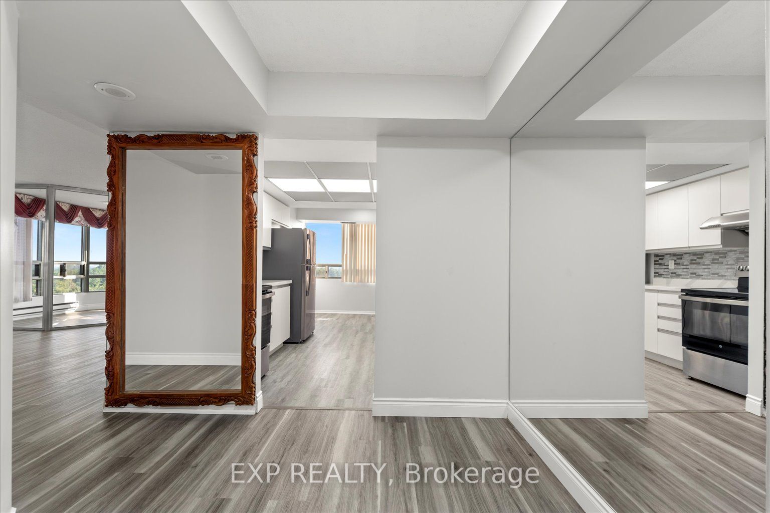 320 Mill St S, #910
