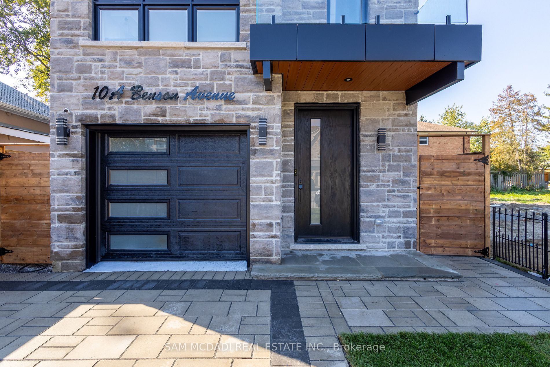 10 Benson Ave W