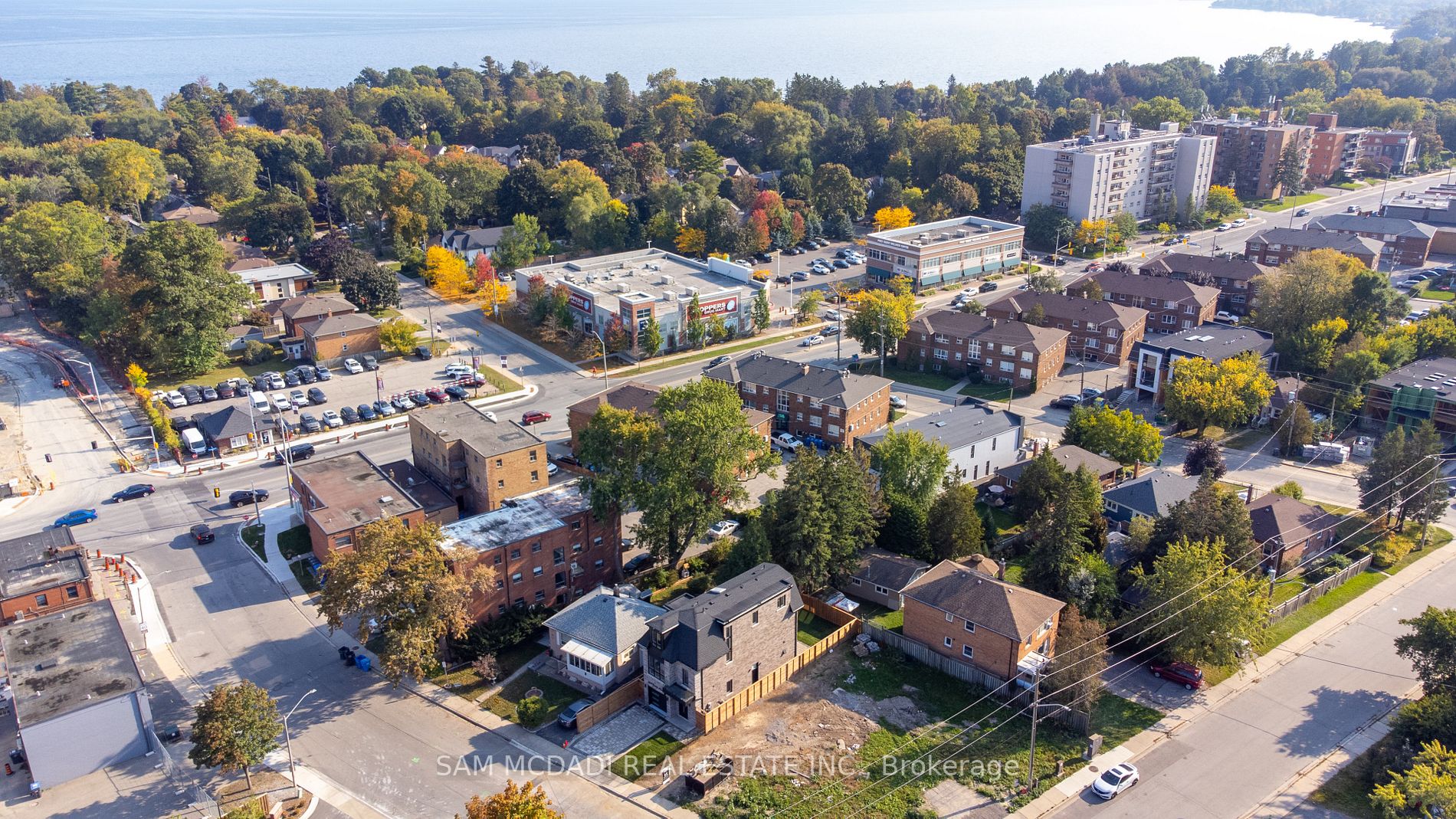 10 Benson Ave W