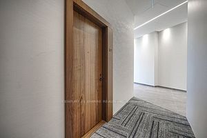 509 Dundas St W, #103