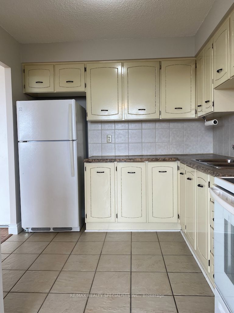 2301 Derry Road W, #603