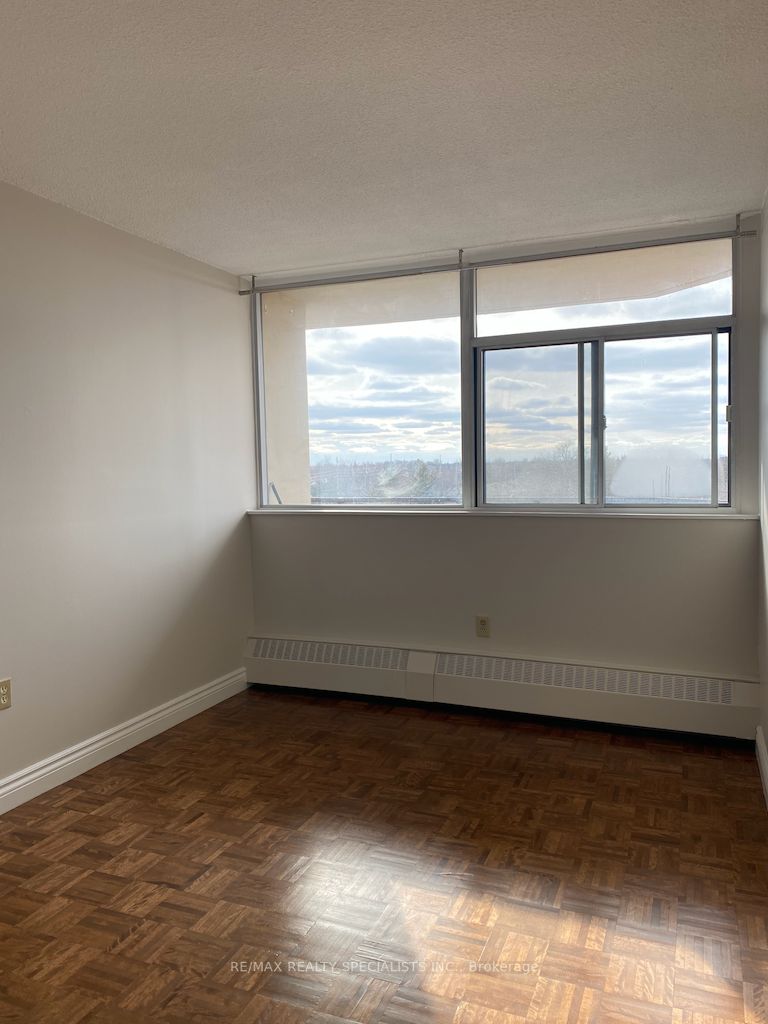 2301 Derry Road W, #603
