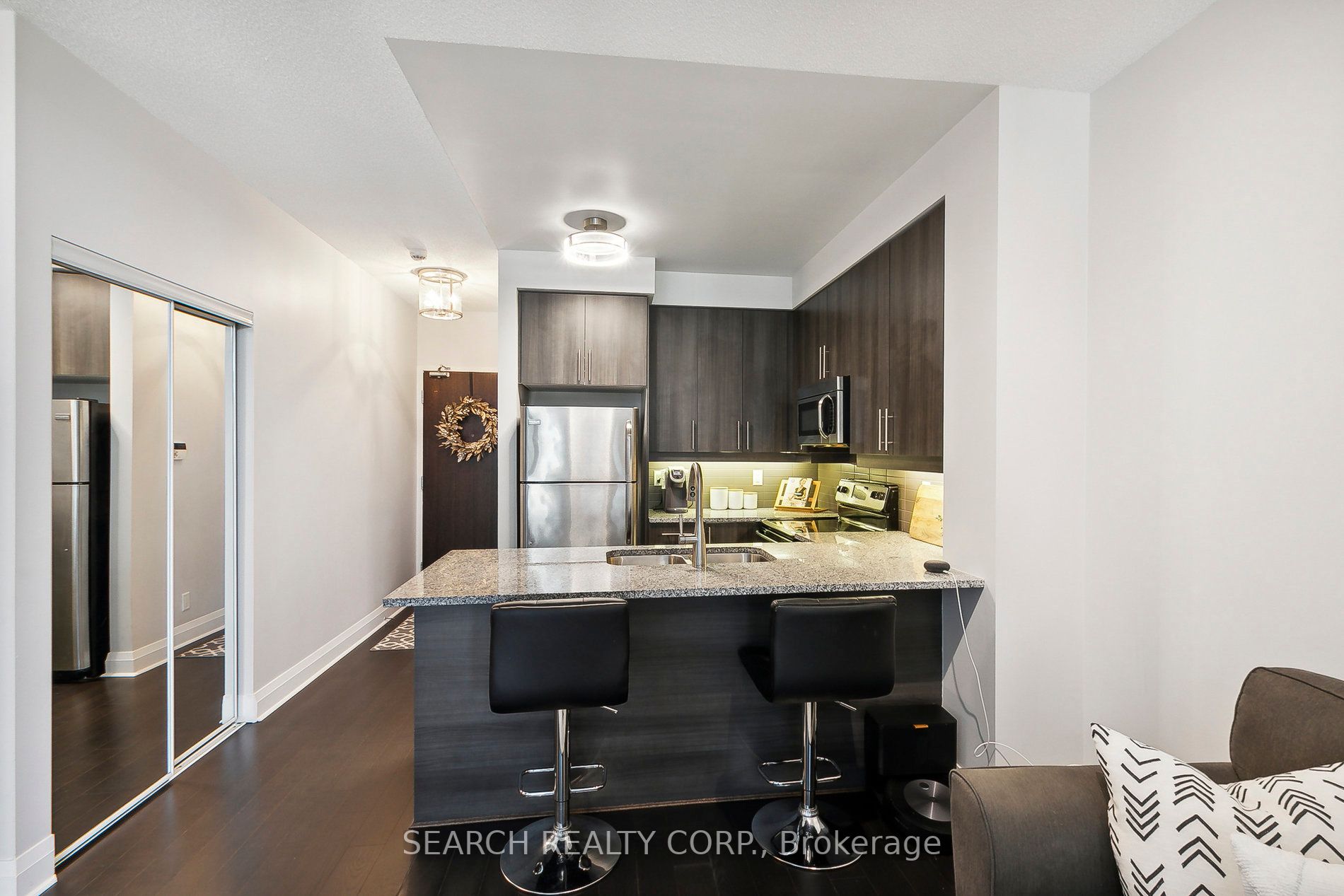 1185 The Queensway, #427