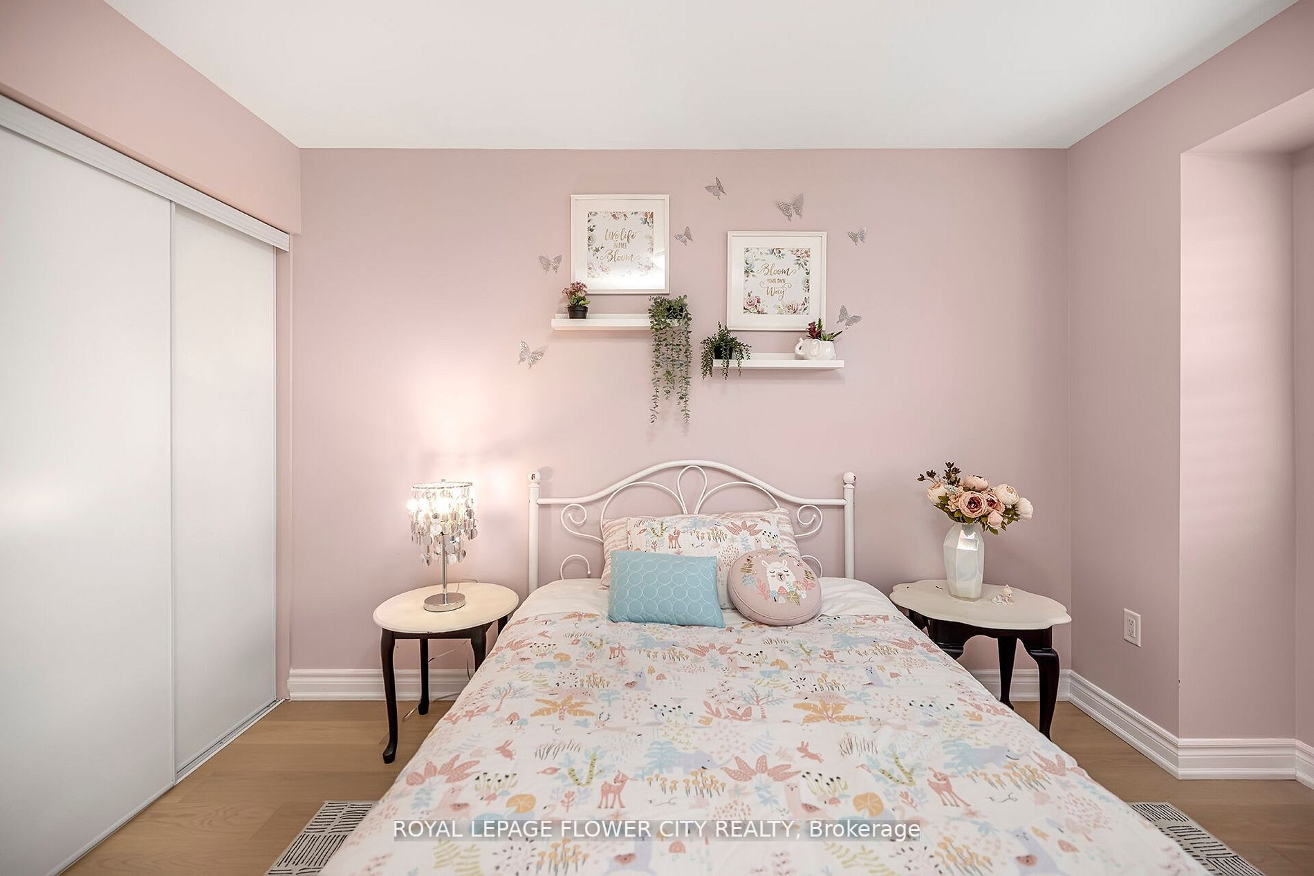 10 Arkwright Dr