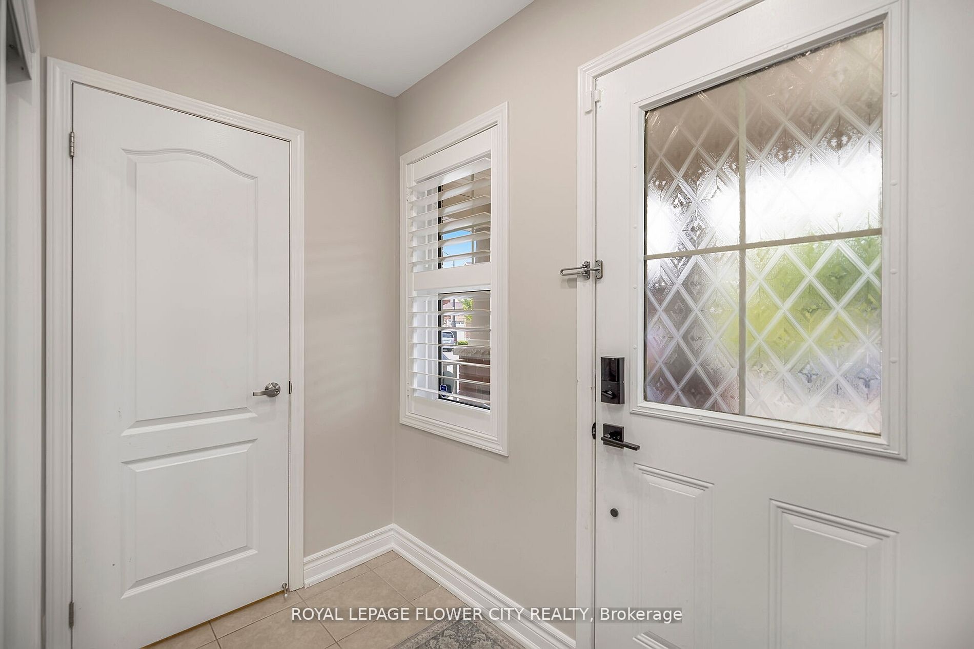10 Arkwright Dr