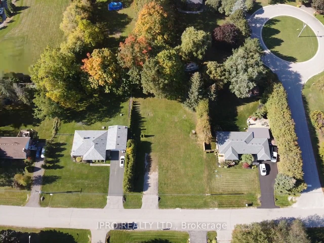 9 Maple Grove Road