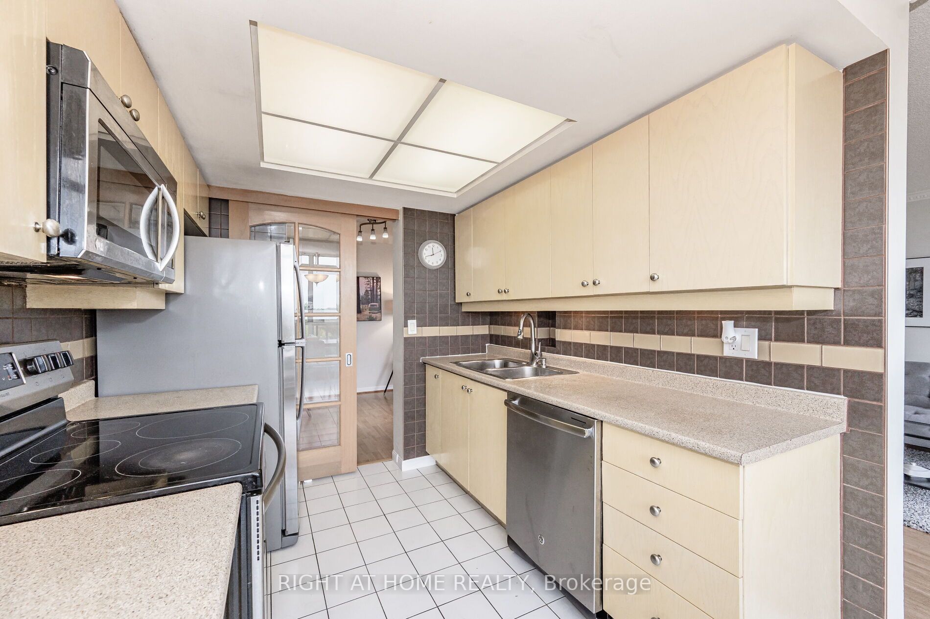 45 Kingsbridge Garden Circle, #503