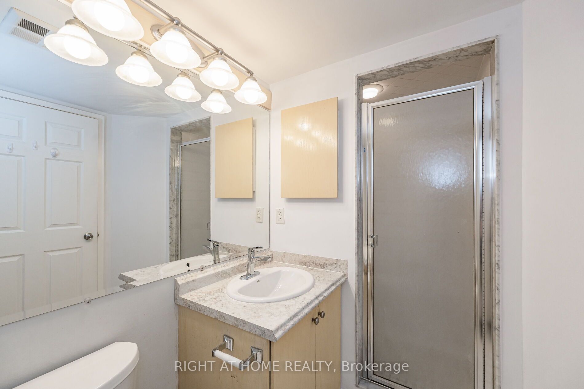 45 Kingsbridge Garden Circle, #503