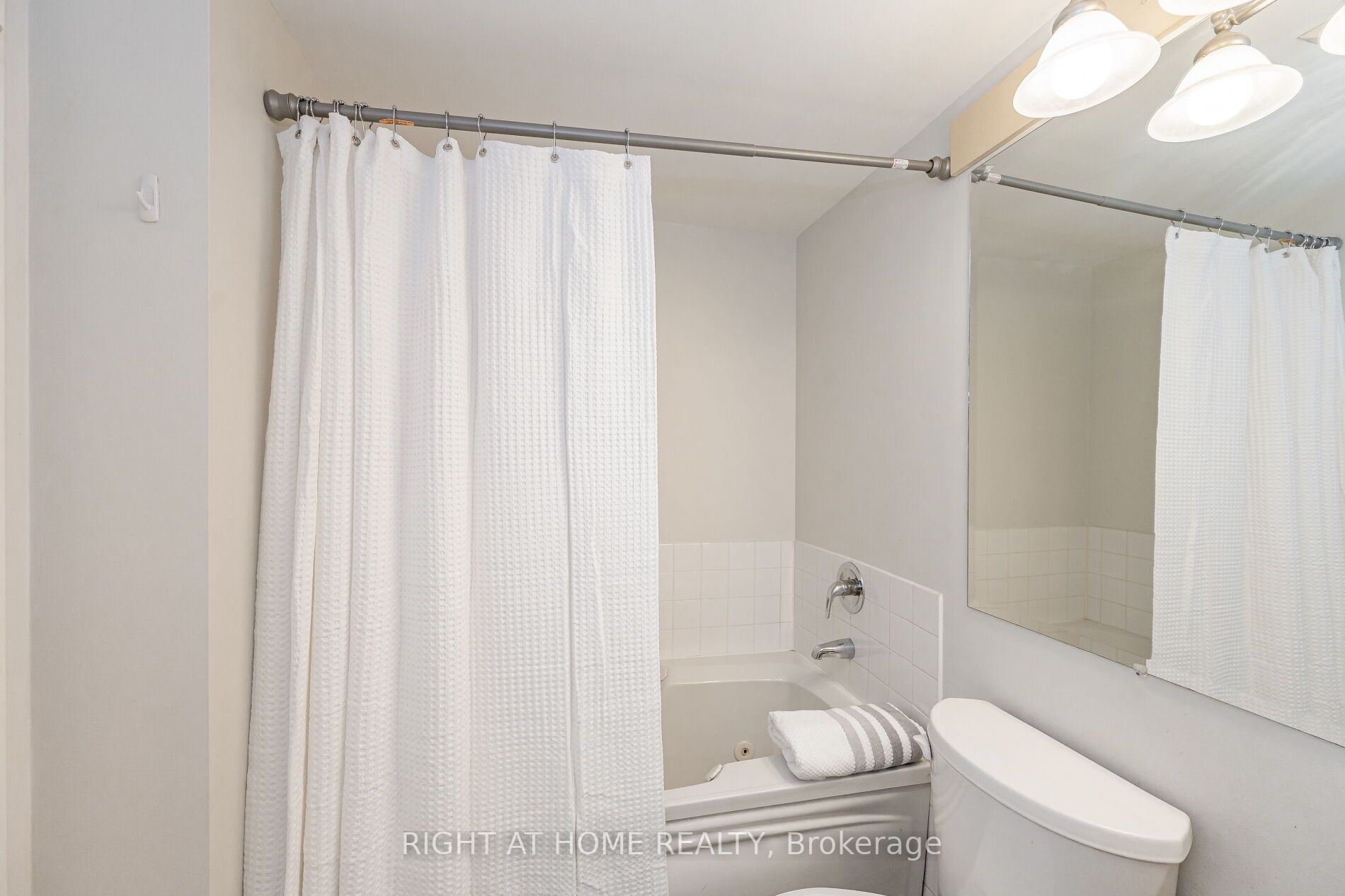 45 Kingsbridge Garden Circle, #503