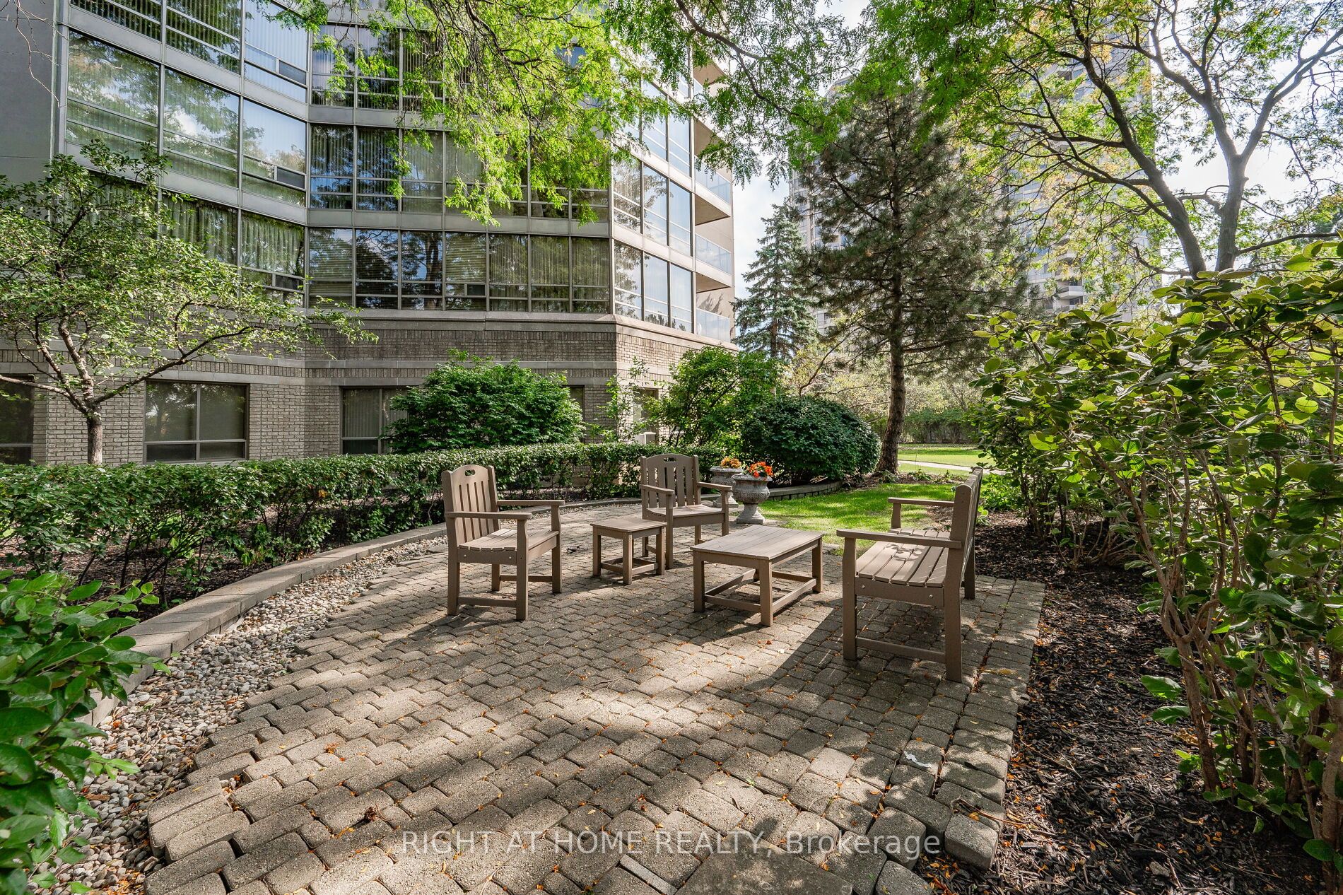 45 Kingsbridge Garden Circle, #503