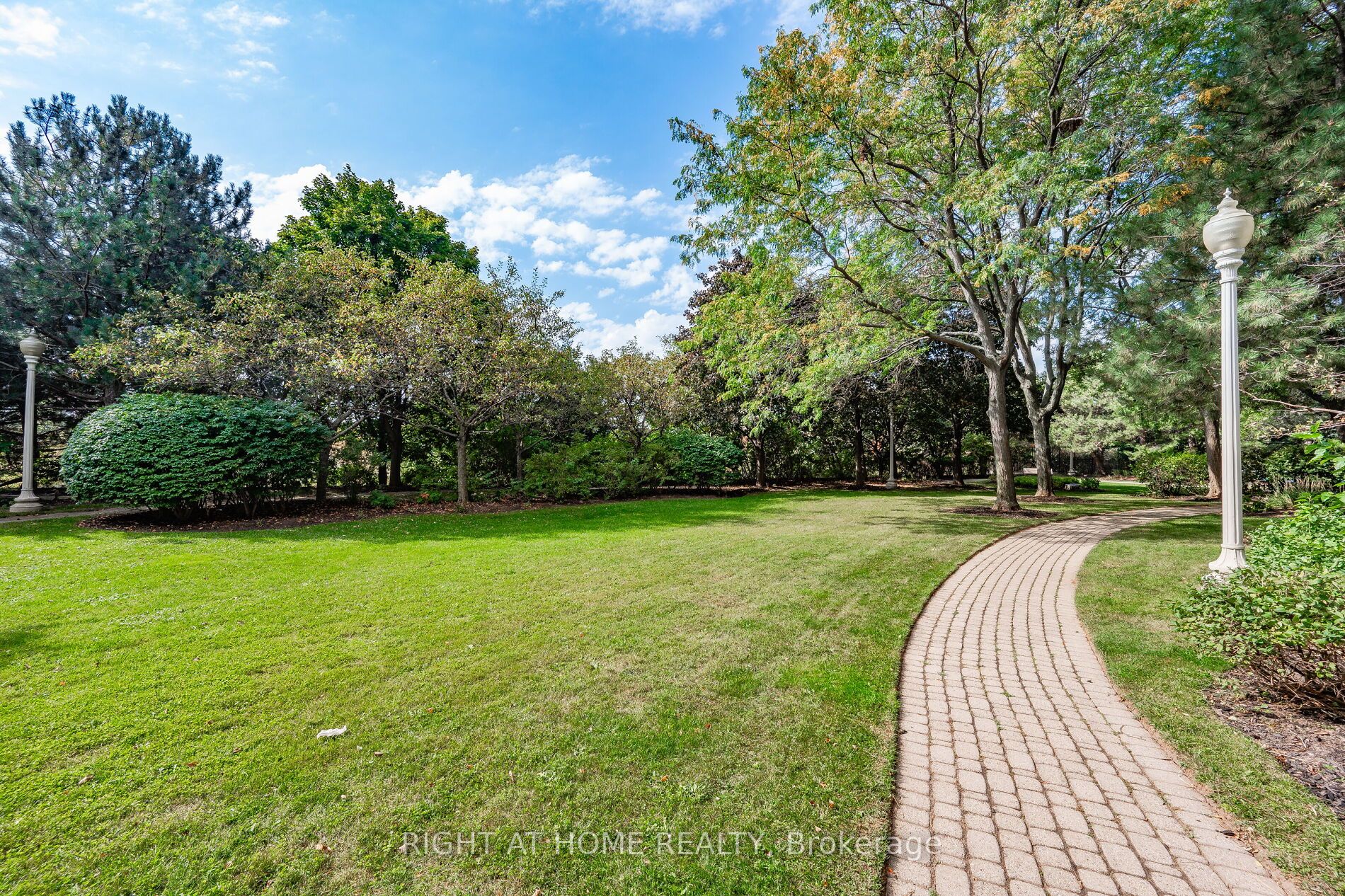 45 Kingsbridge Garden Circle, #503