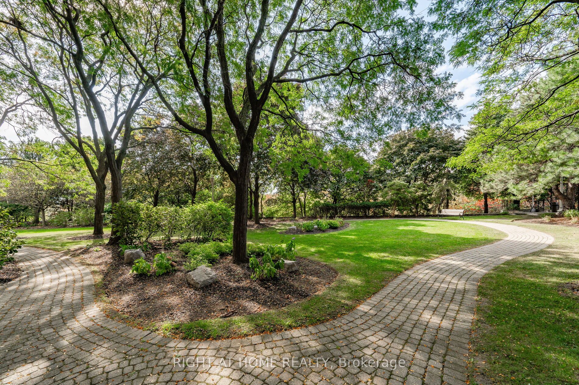 45 Kingsbridge Garden Circle, #503