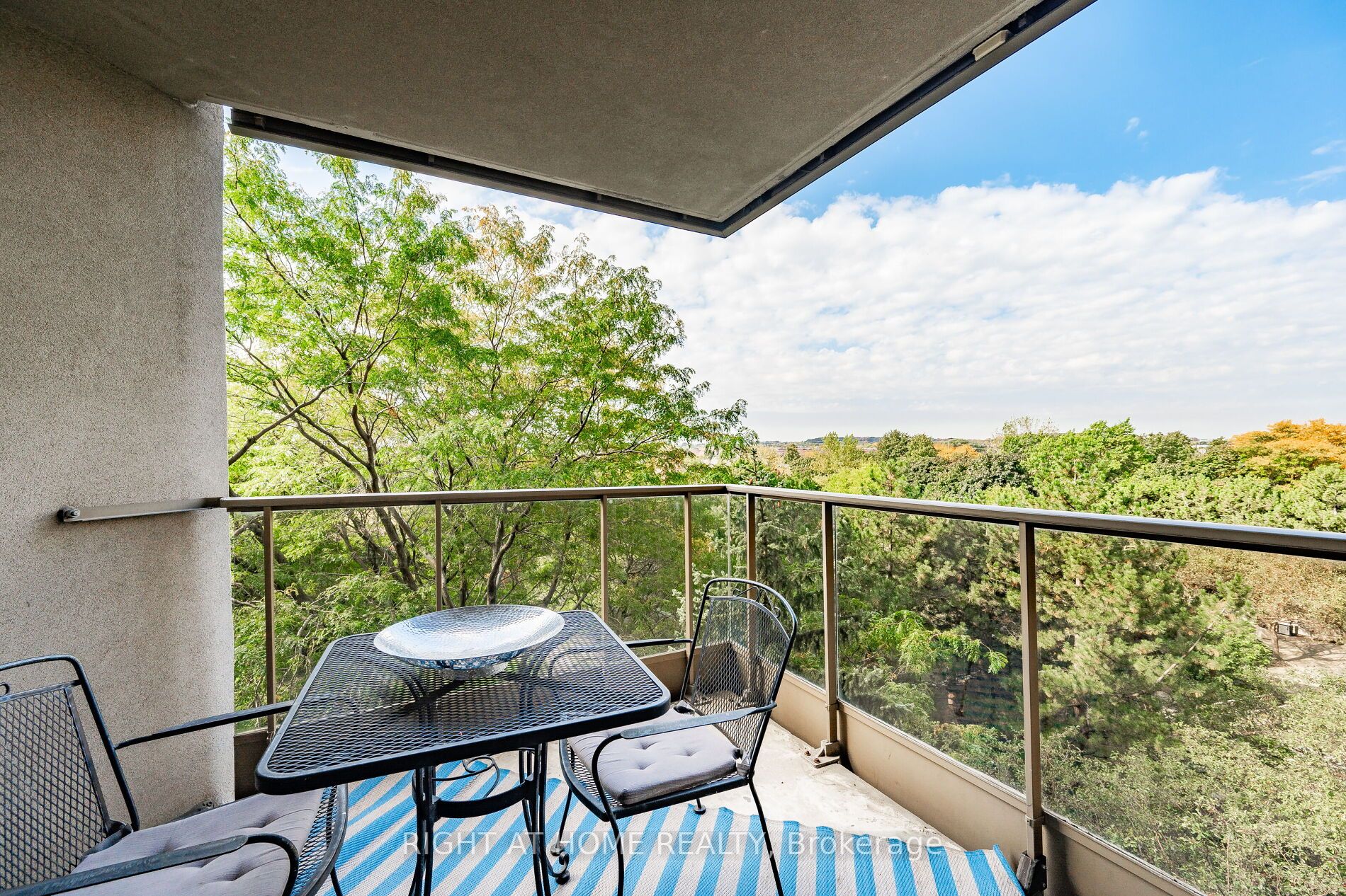 45 Kingsbridge Garden Circle, #503