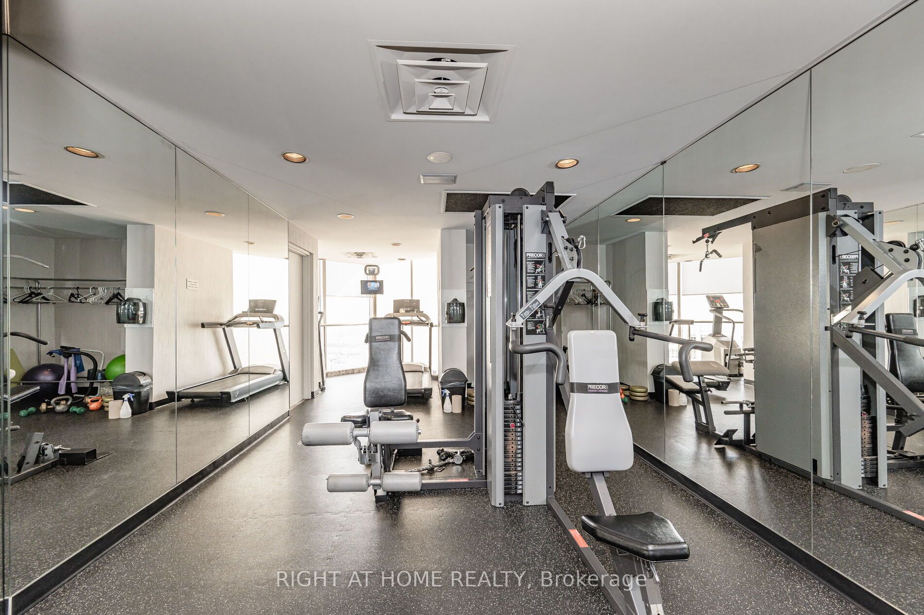 45 Kingsbridge Garden Circle, #503