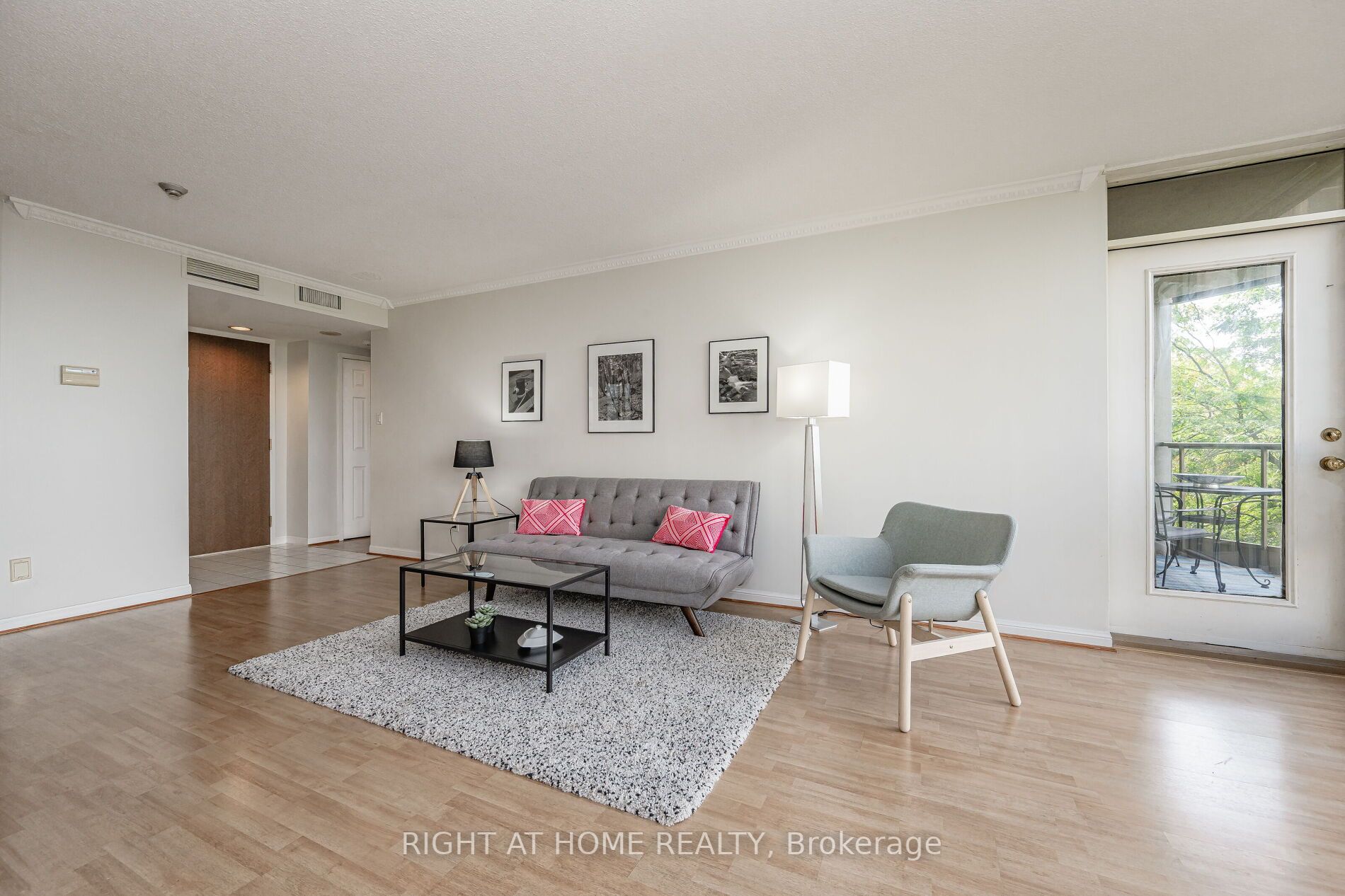 45 Kingsbridge Garden Circle, #503