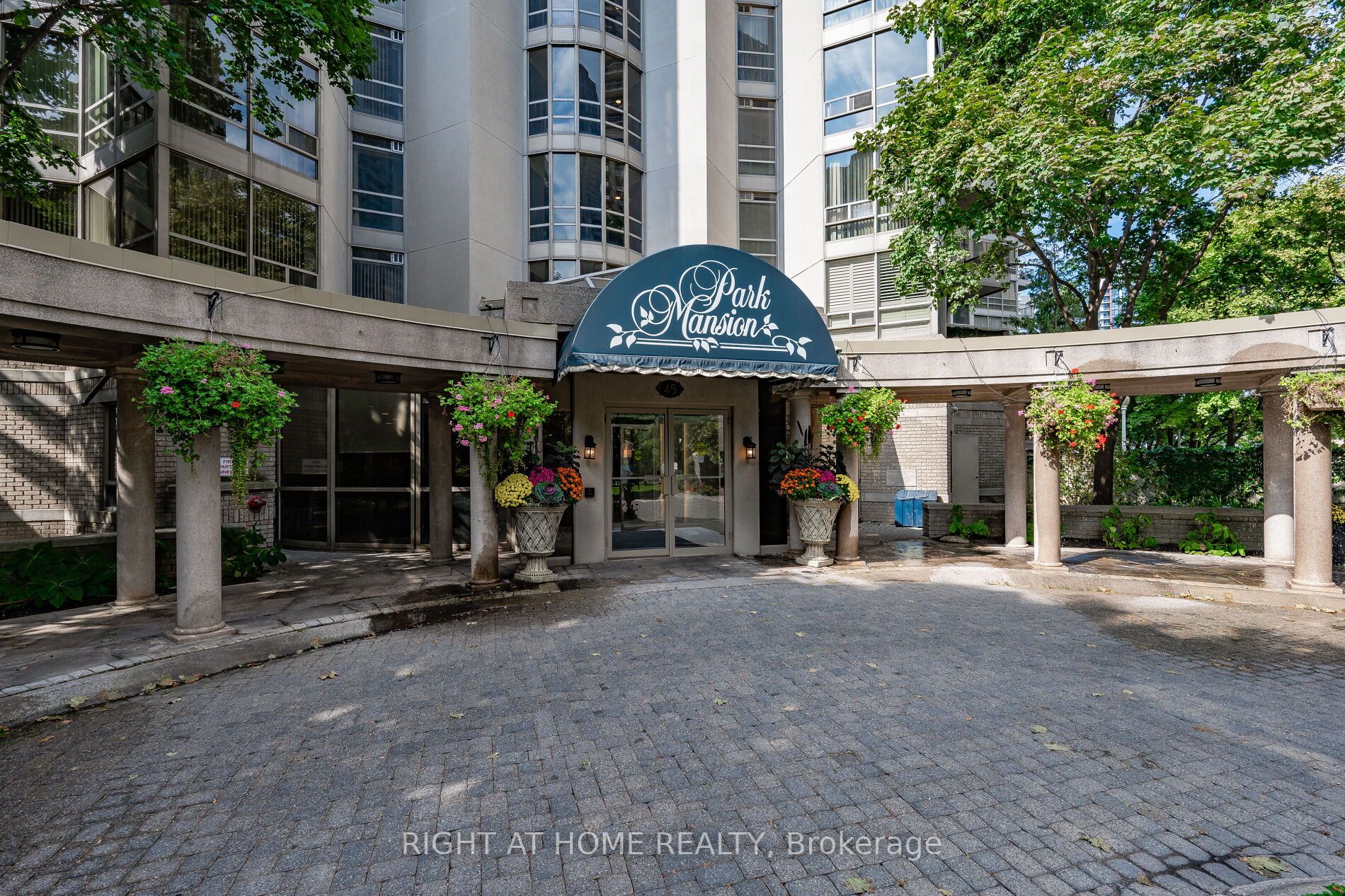 45 Kingsbridge Garden Circle, #503