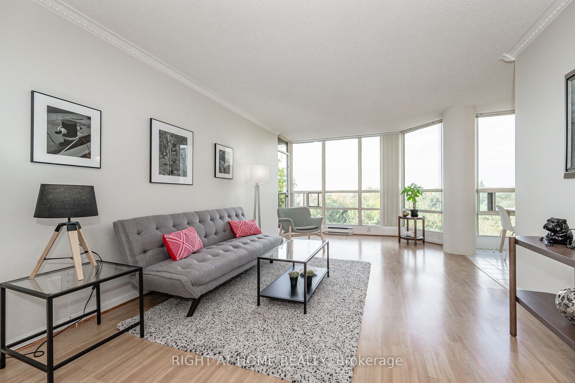 45 Kingsbridge Garden Circle, #503