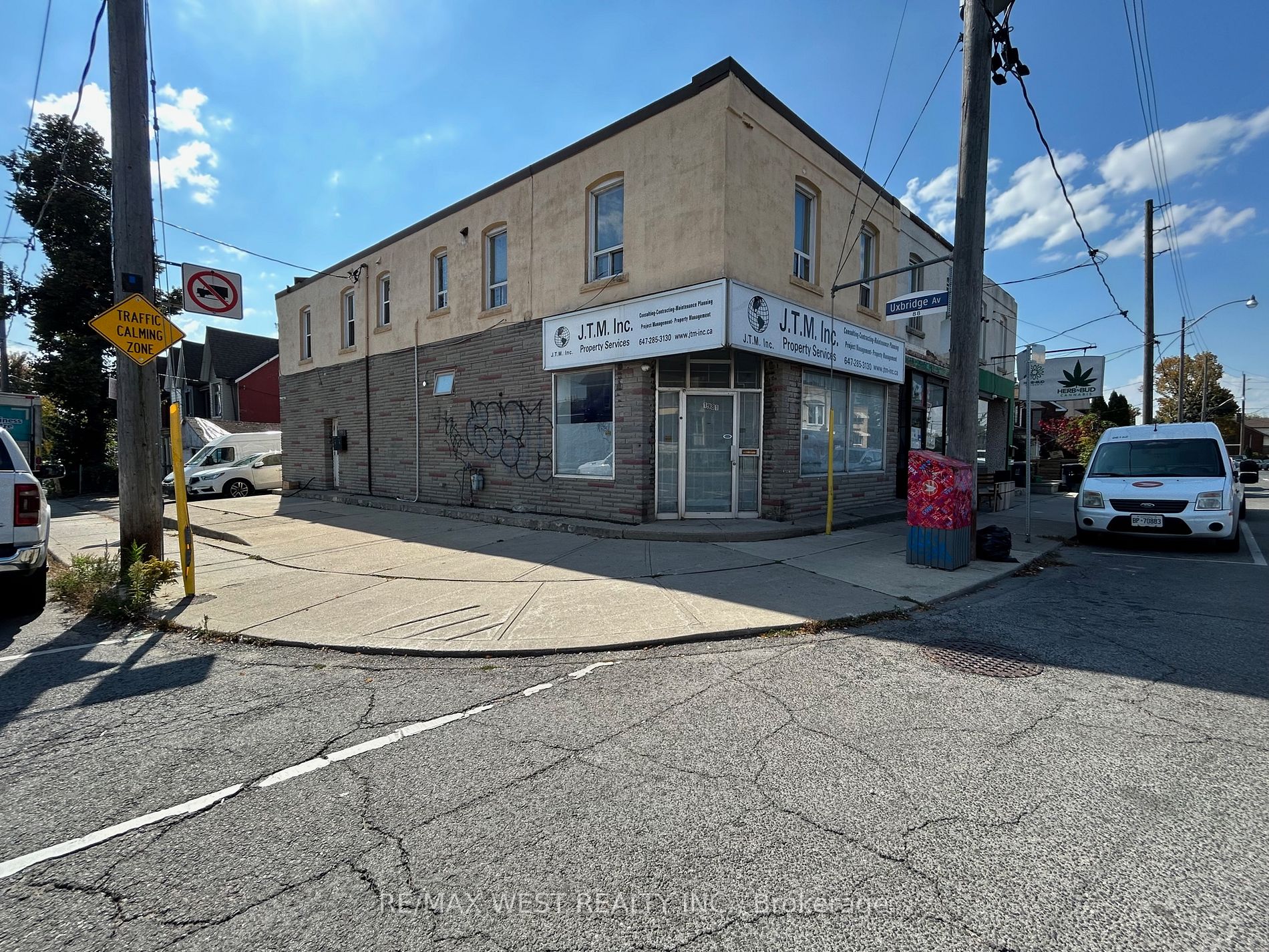 1981 Davenport Rd