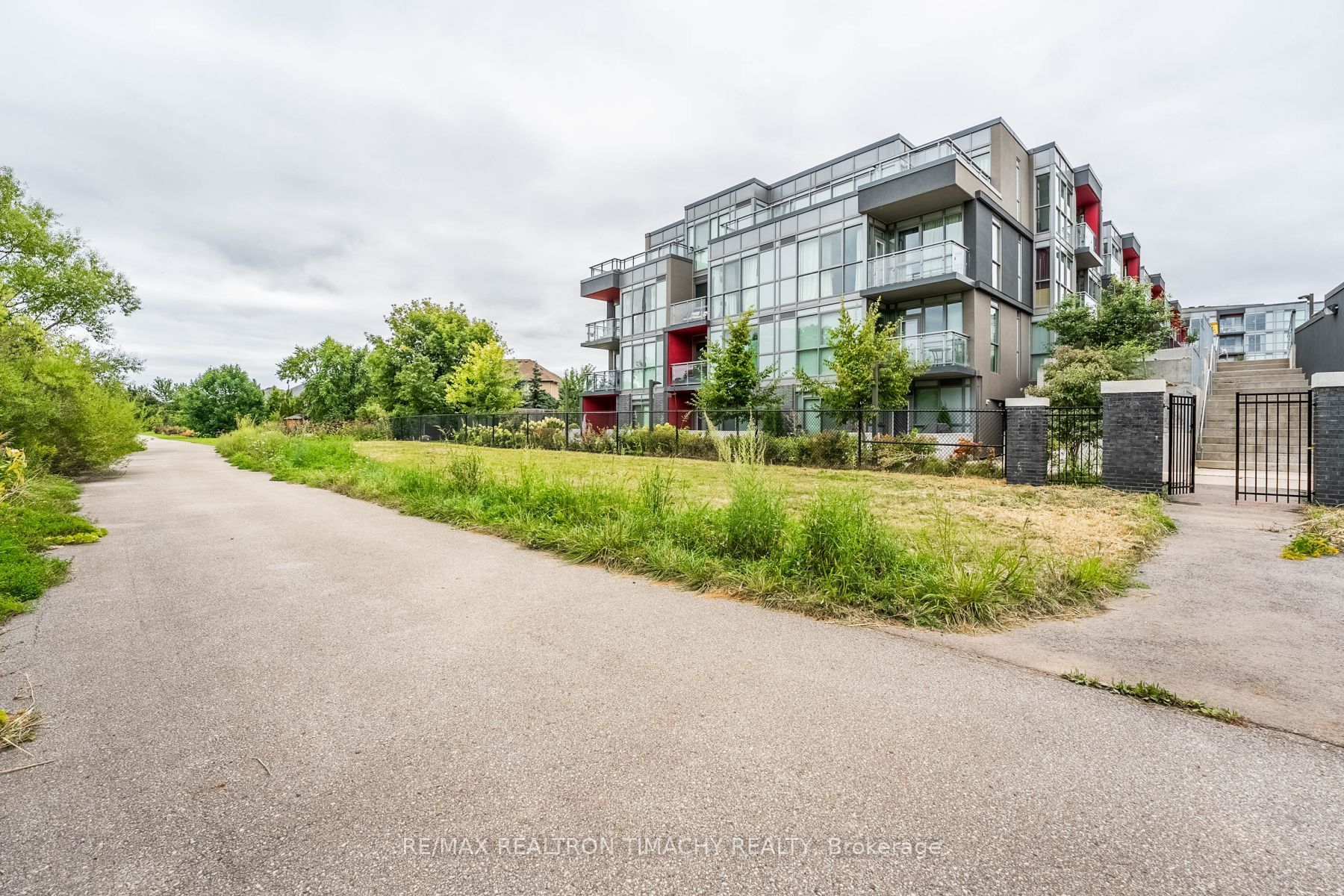 5260 Dundas Street, #C307