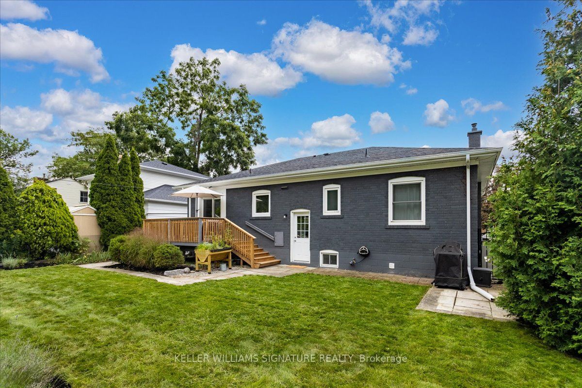 2221 Courtland Dr