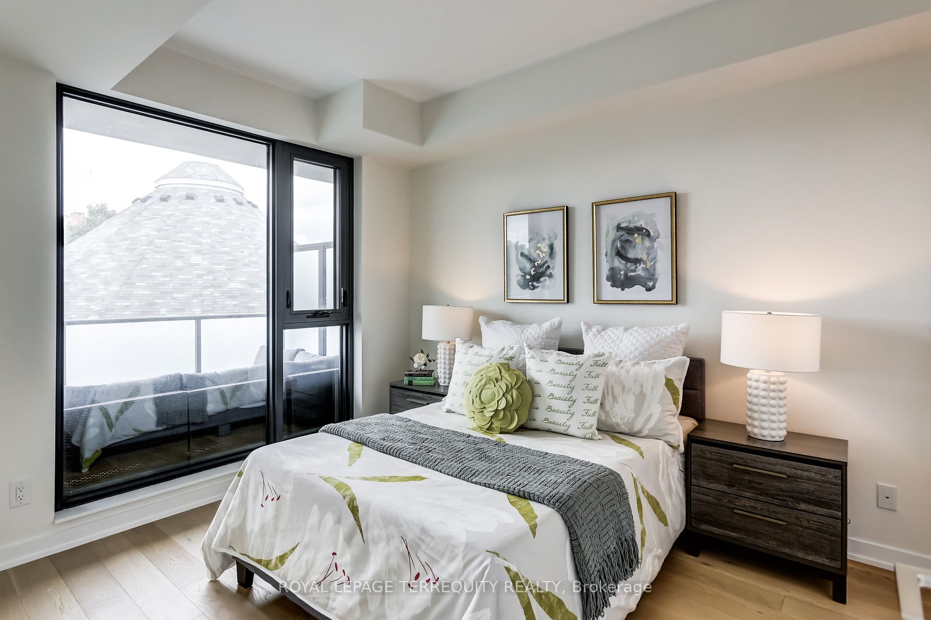 430 Roncesvalles Ave, #515