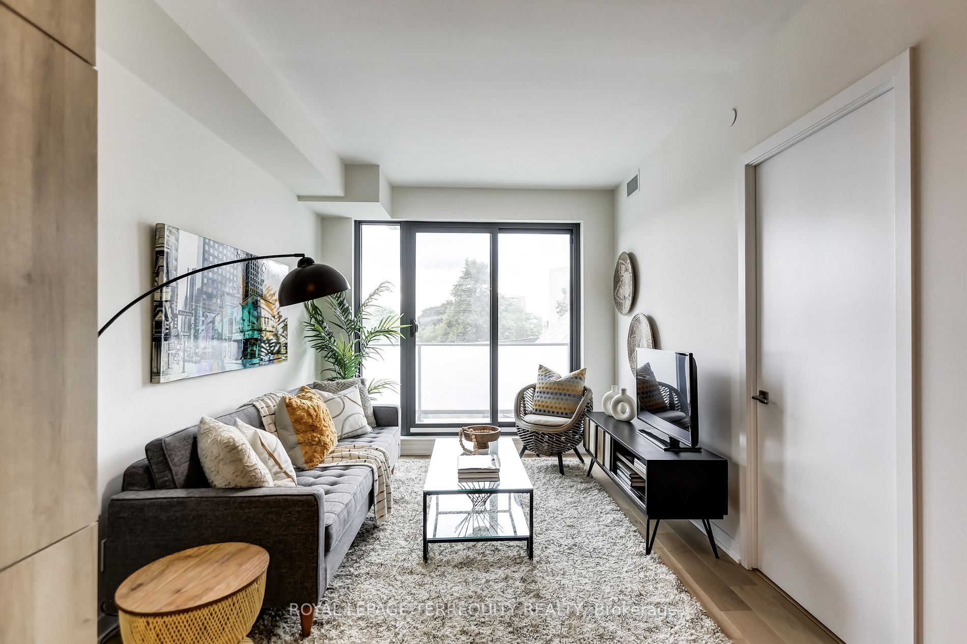 430 Roncesvalles Ave, #515