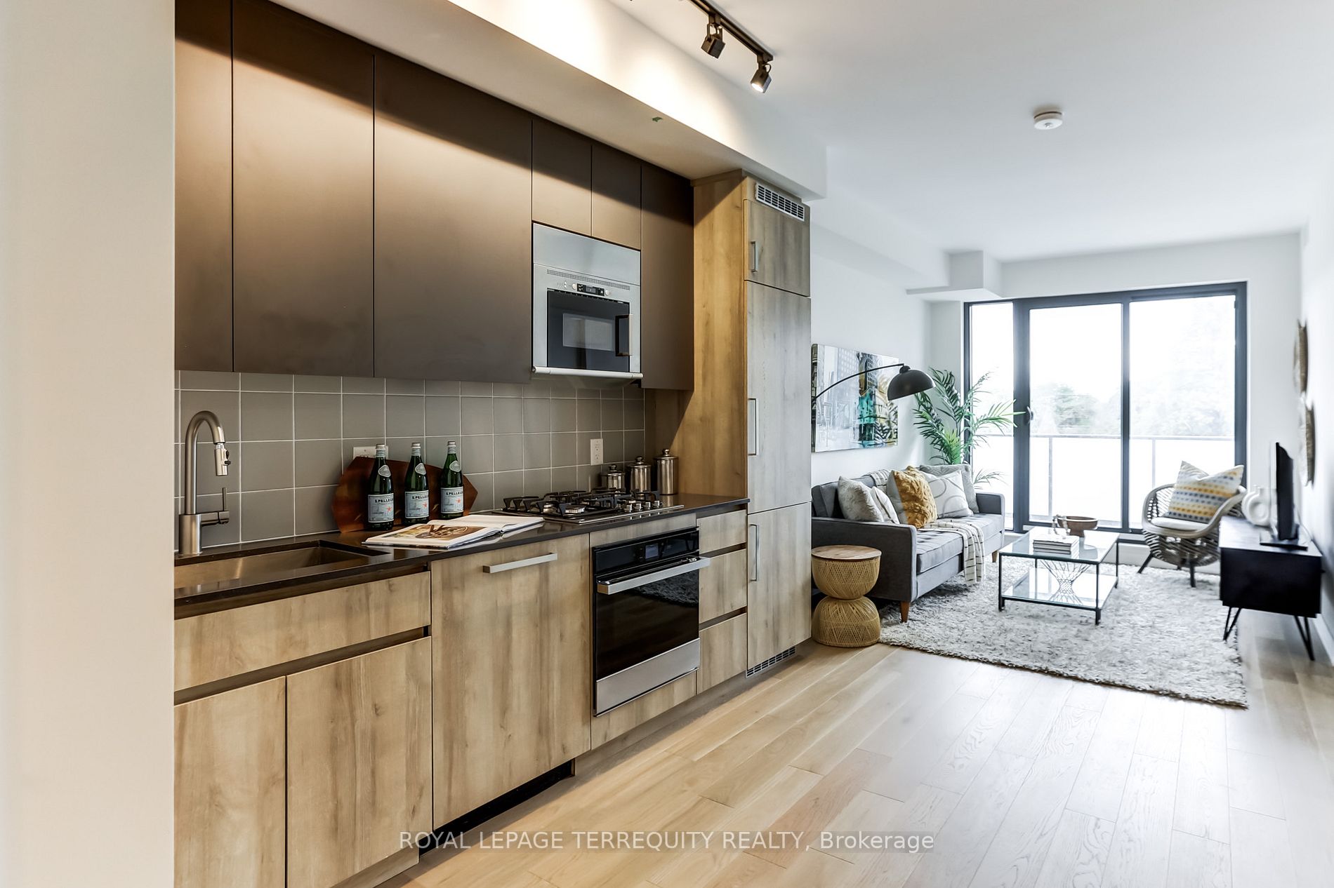 430 Roncesvalles Ave, #515
