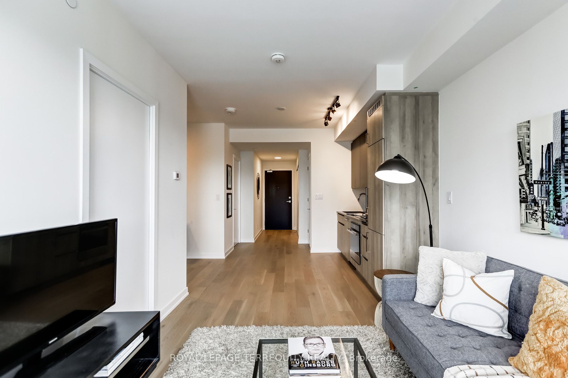 430 Roncesvalles Ave, #515
