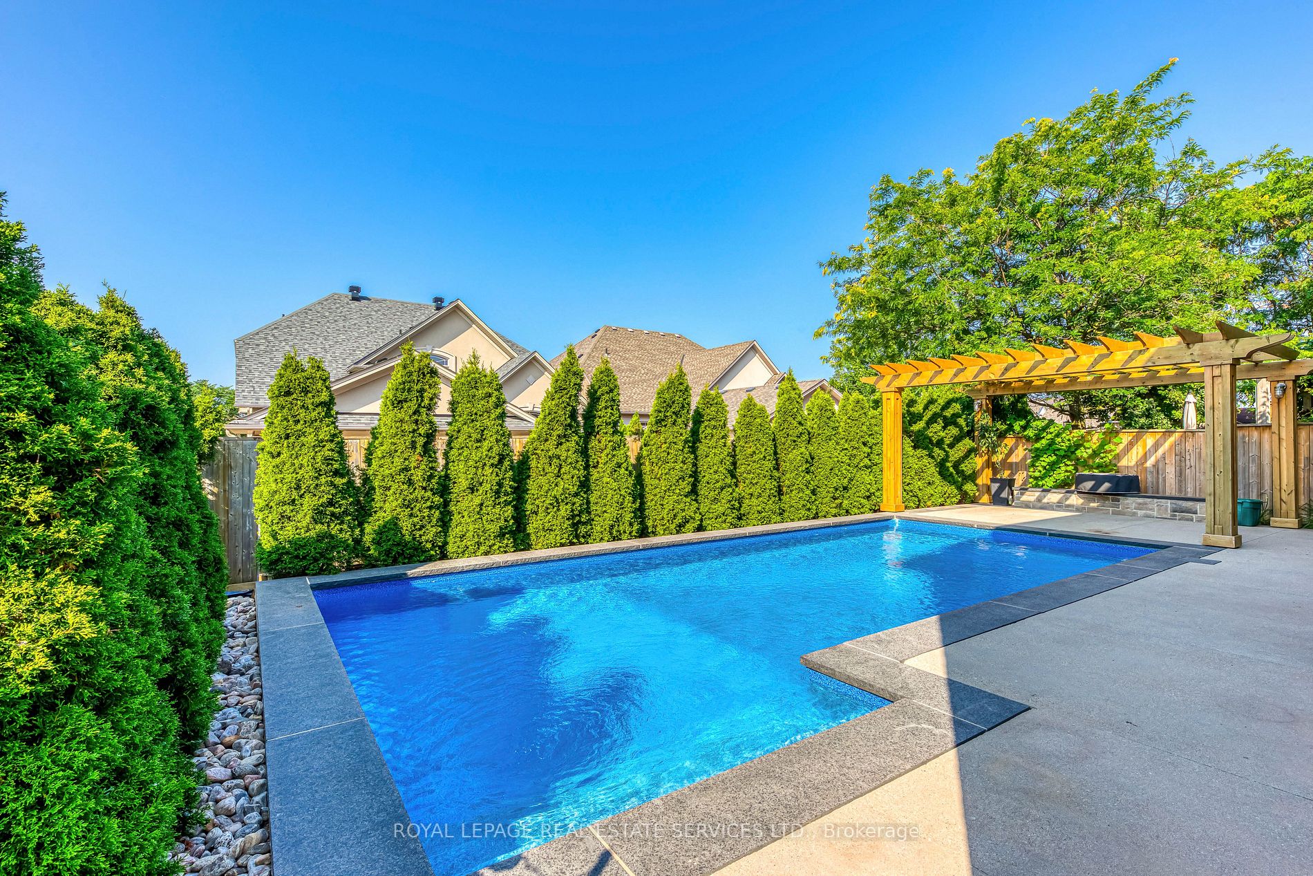 2464 Chaplin Rd
