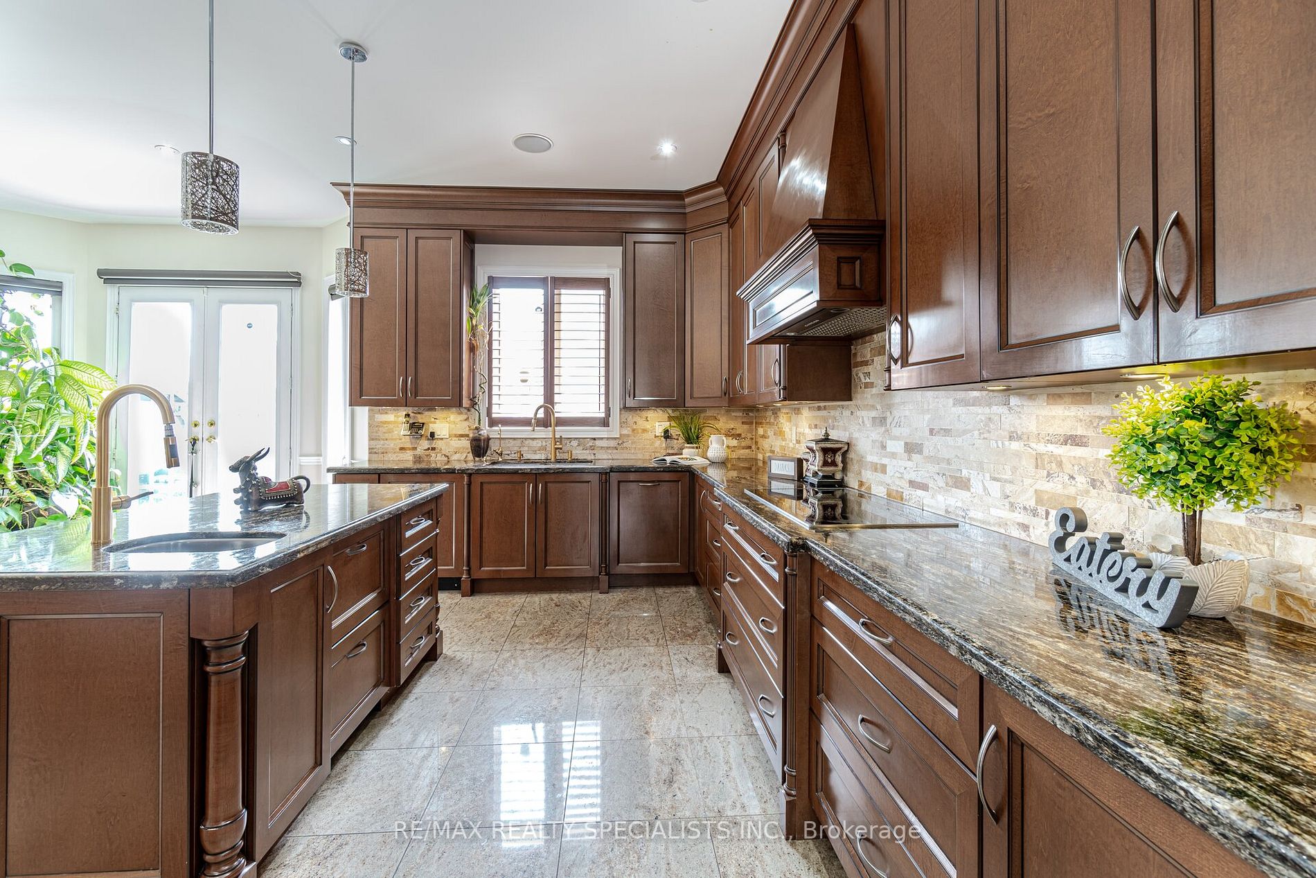 48 Maybeck Dr
