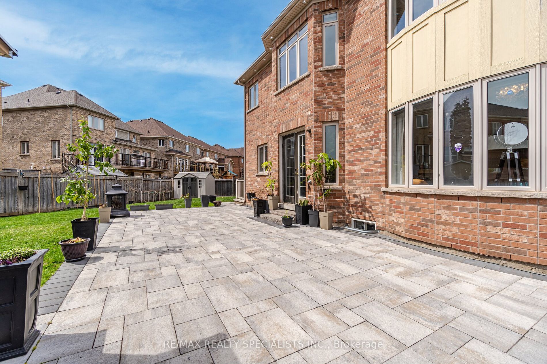 48 Maybeck Dr