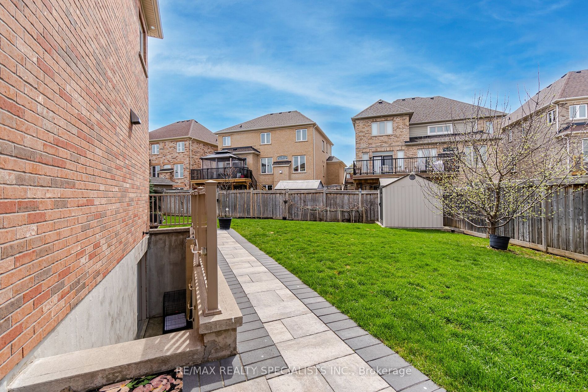 48 Maybeck Dr