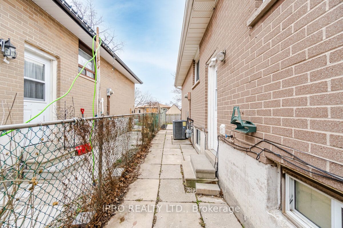 3583 Ellengale Drive, #Bsmt