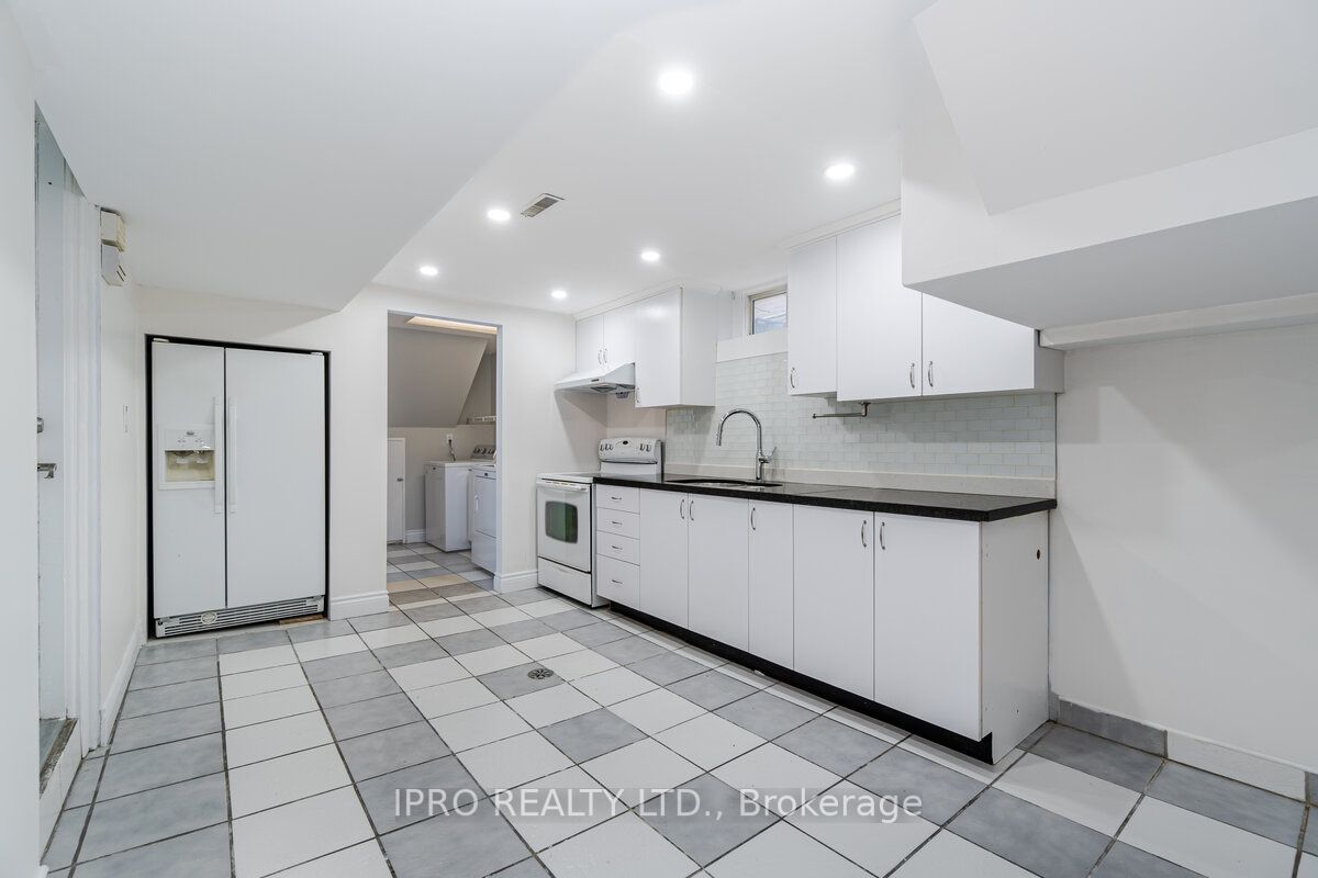 3583 Ellengale Drive, #Bsmt