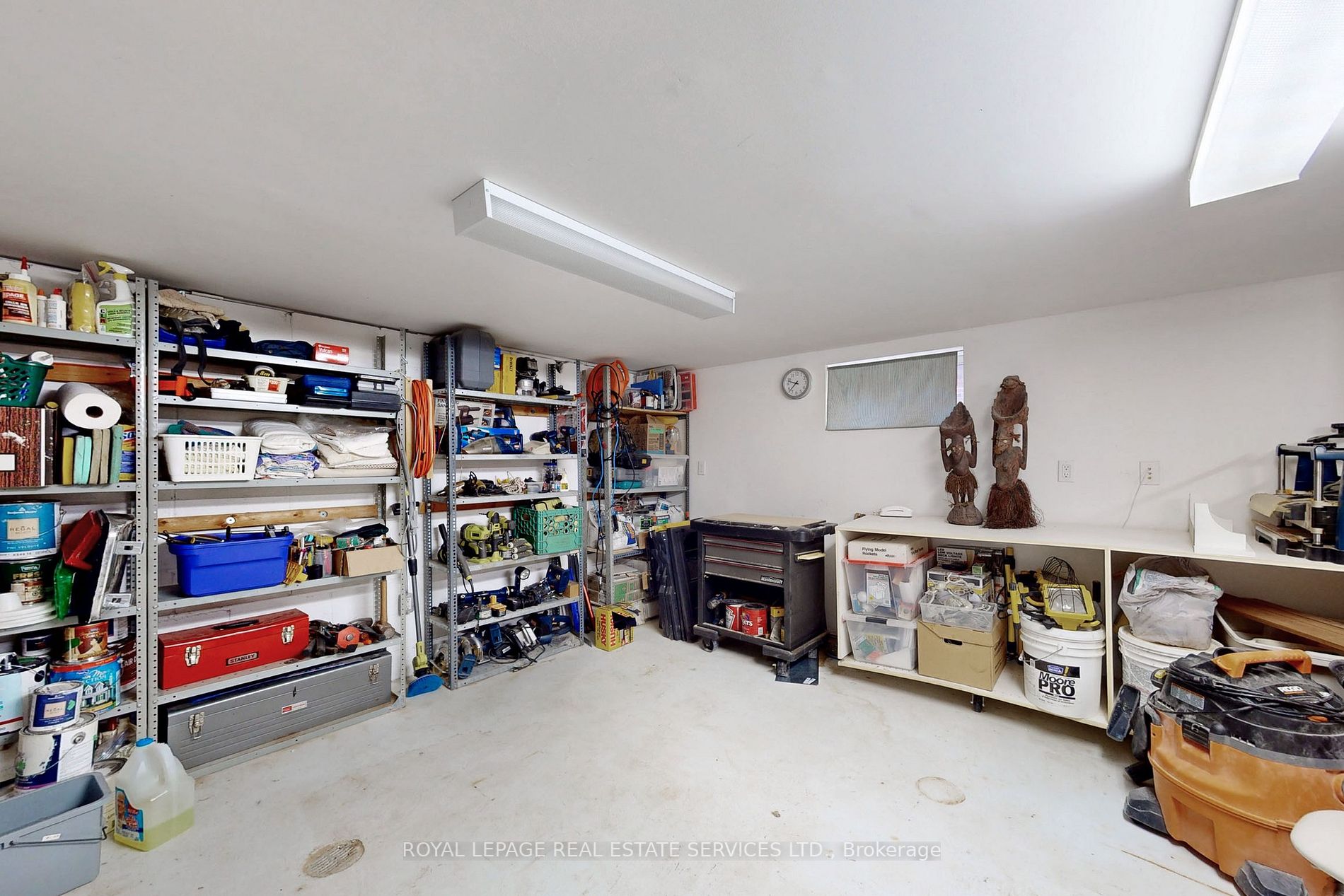 86 Elizabeth St S