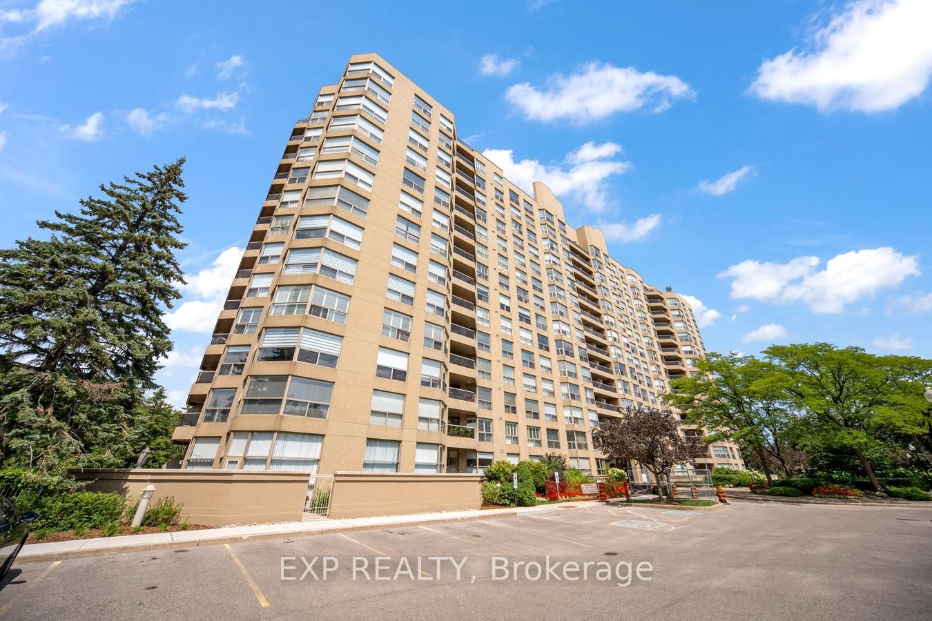 1800 The Collegeway Way, #606