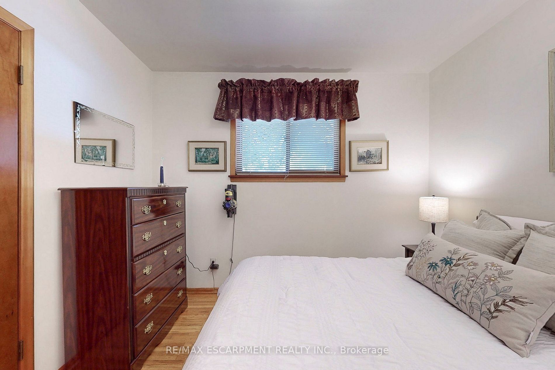 284 Foxbar Rd