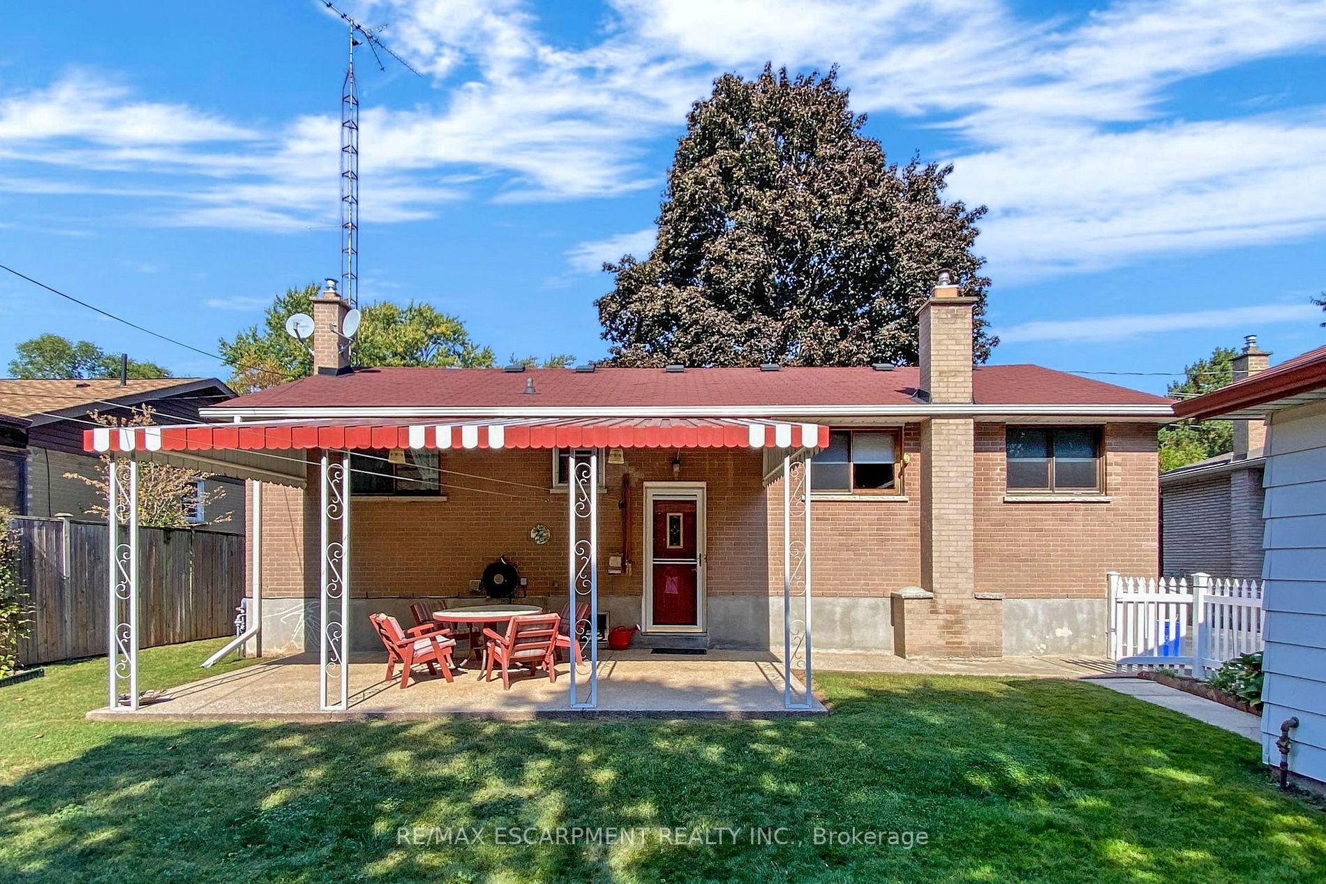 284 Foxbar Rd