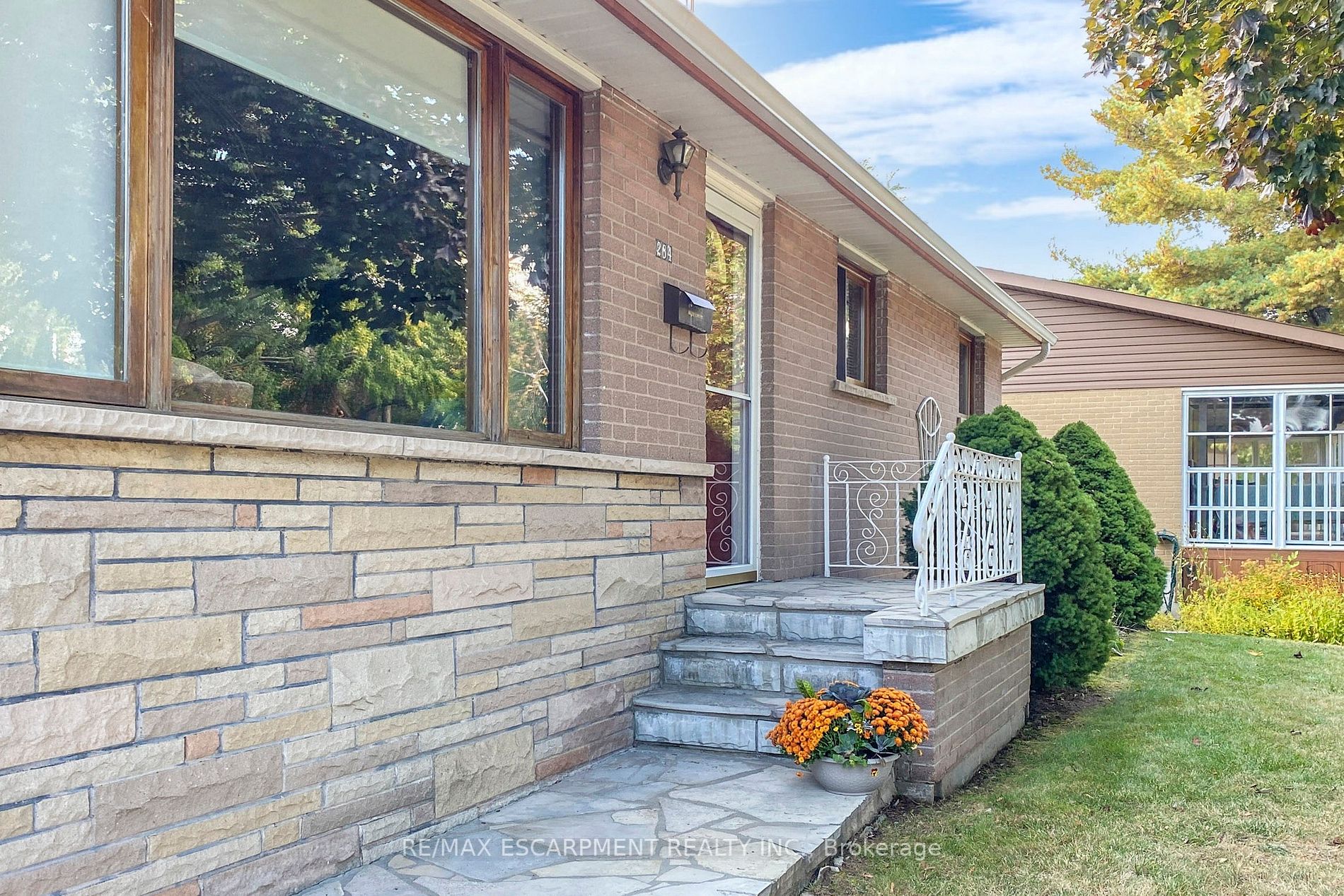 284 Foxbar Rd