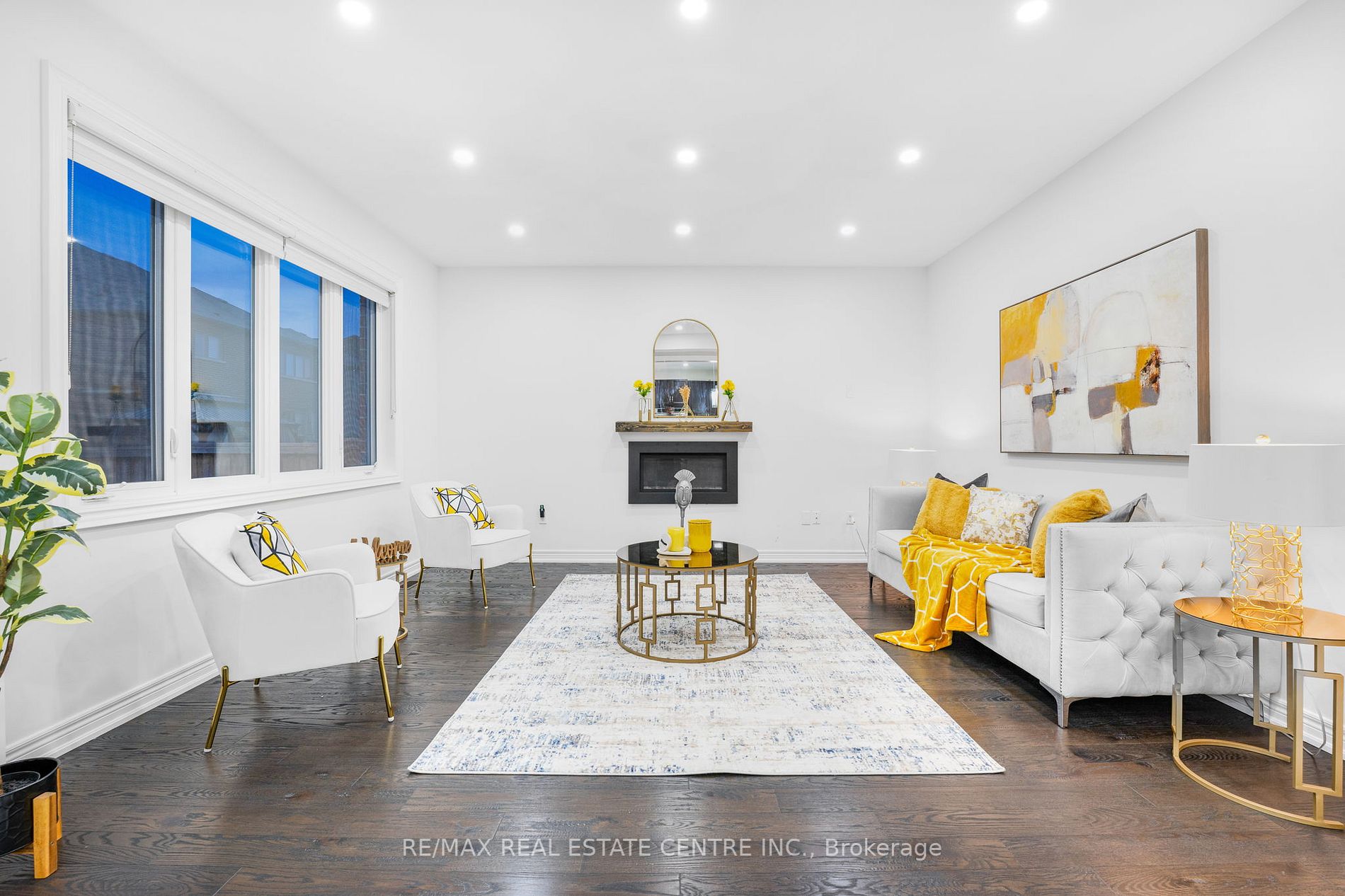 5 Forsyth Cres E