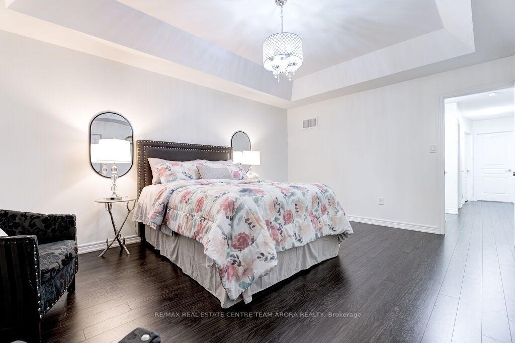 27 Cranwood Circ