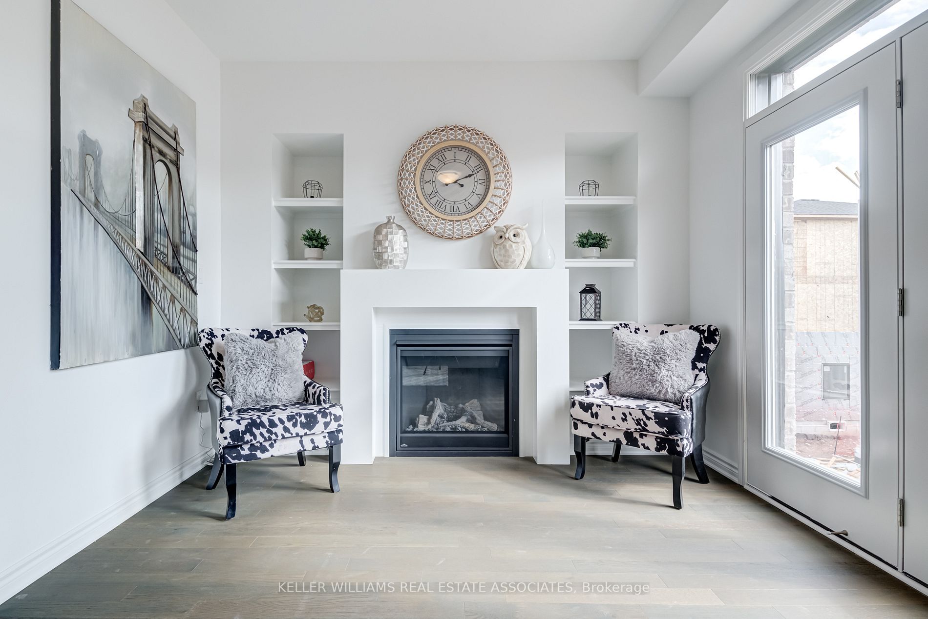 1368 Kobzar Dr