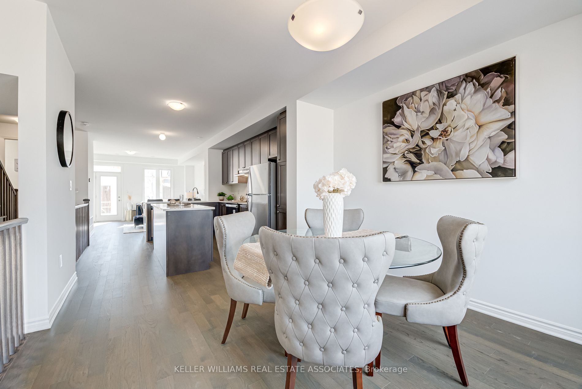 1368 Kobzar Dr