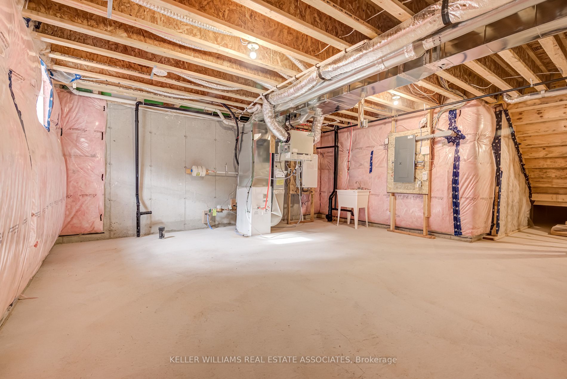 1368 Kobzar Dr