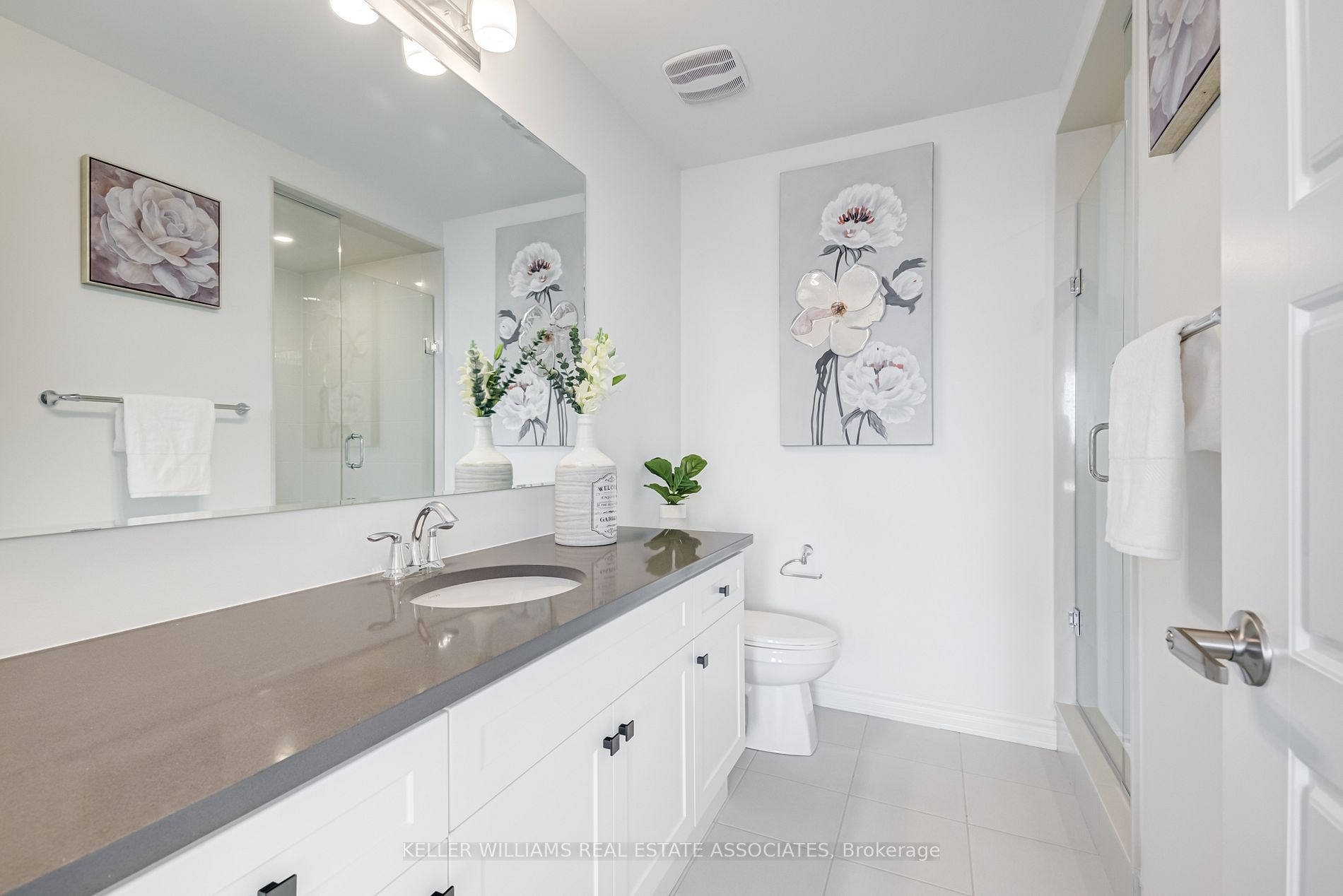 1368 Kobzar Dr