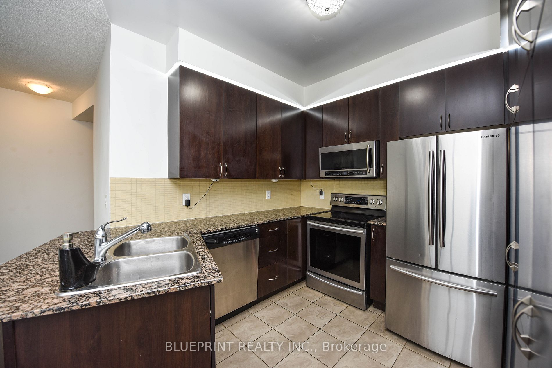 223 Webb Drive, #2002